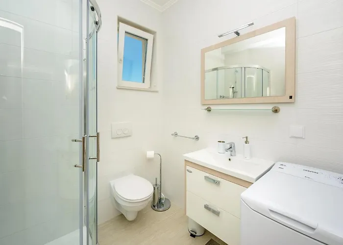 One-bedroom In דירה