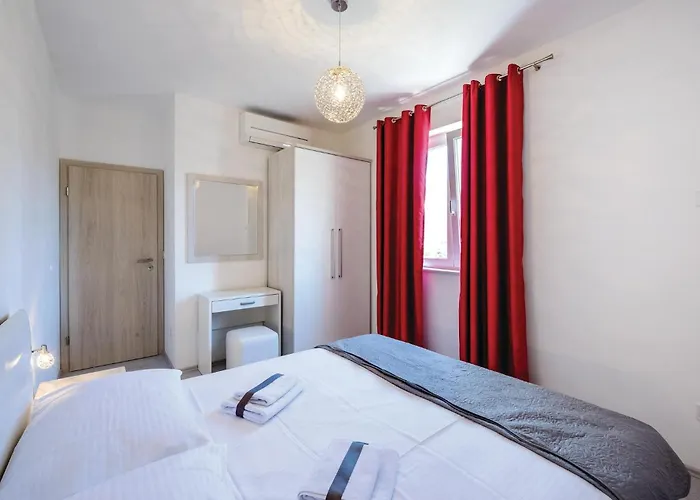 One-bedroom In קאבטאט